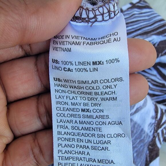 Chico's size 2  Brown/White VNeck Palm Leaf Linen Top Large Boxy Coastal - Picture 4 of 4